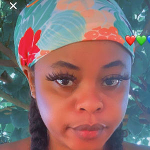 Meet your Posher, Yannka